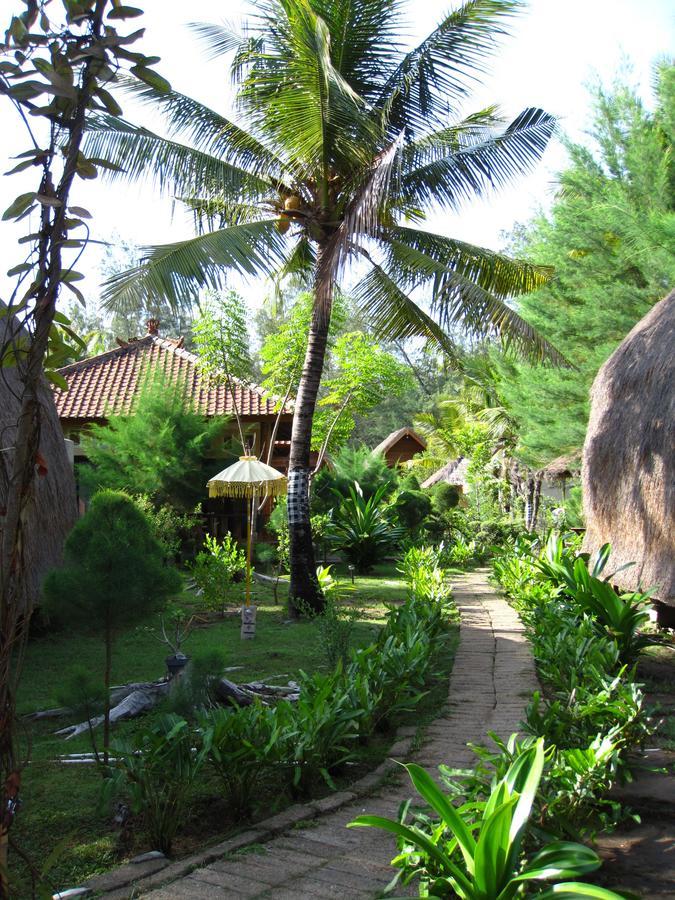 Jepun Bungalows Гили-Мено Экстерьер фото